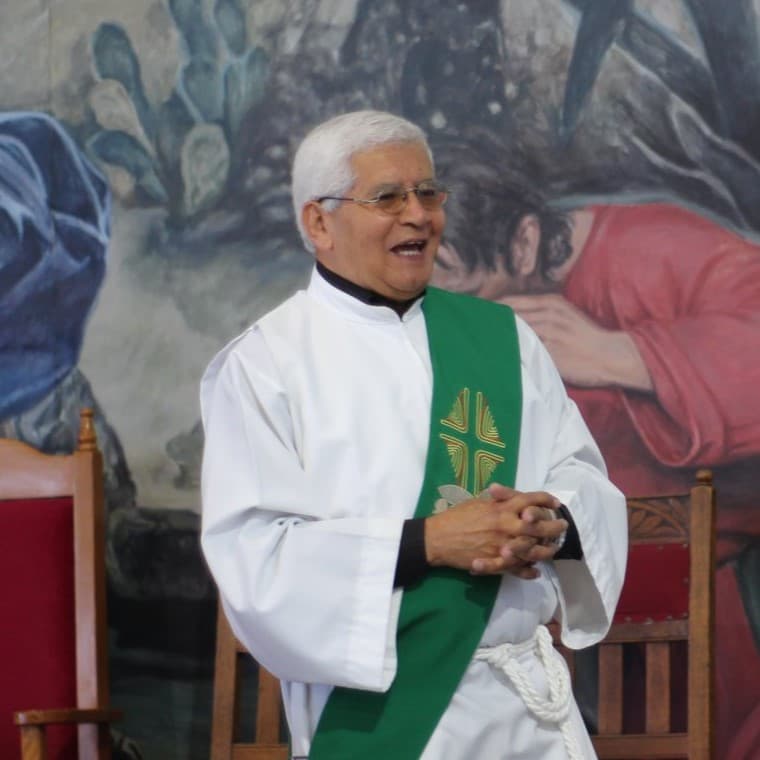 Diácono Claudio Pérez